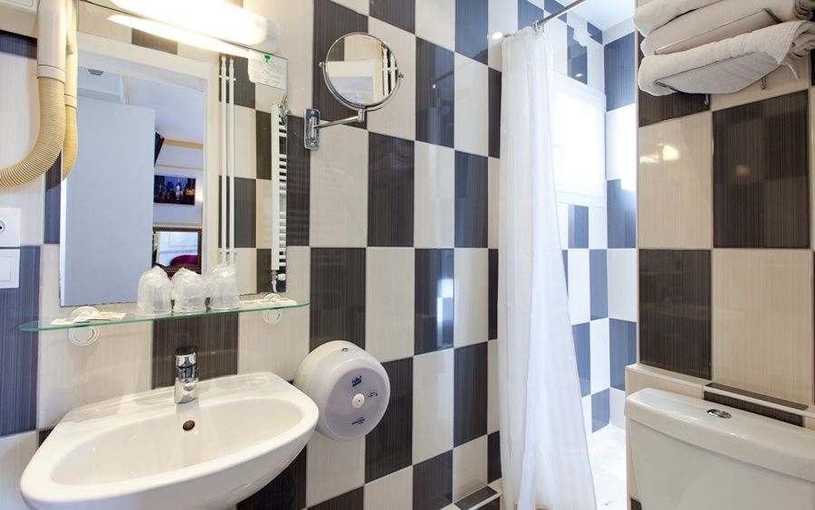 Avenir Montmartre Hotel Parigi